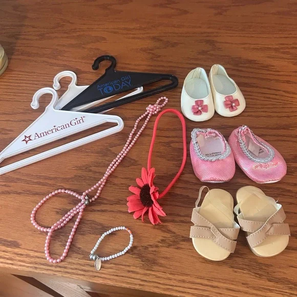 American Girl Doll Accessory Lot - Picture 1 of 4